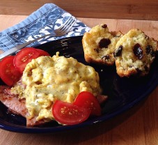 eggs and muffins brunch